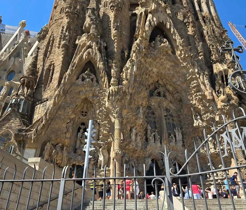 Live Barcelona-巴塞罗那必去景点