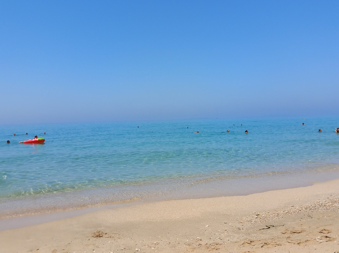 Loutsa Beach-Loutsa必去景点