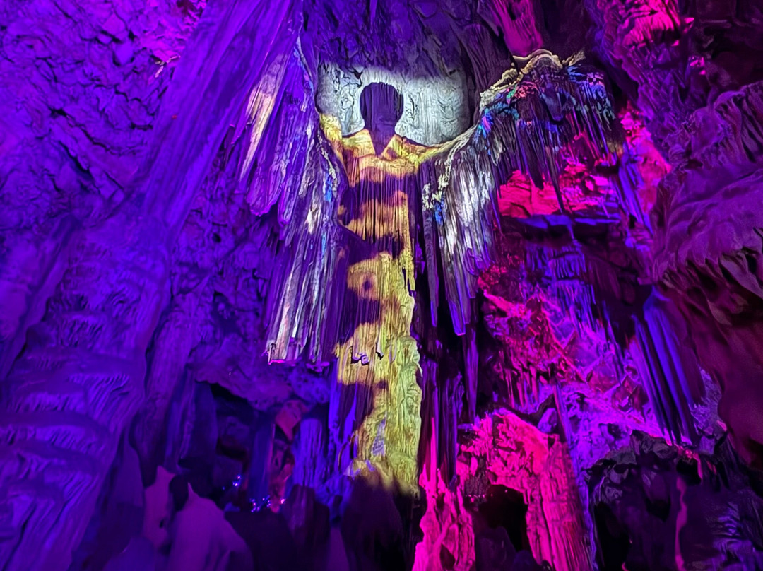 St. Michael's Cave-直布罗陀必去景点