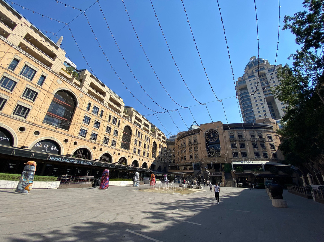 Nelson Mandela Square-桑顿必去景点