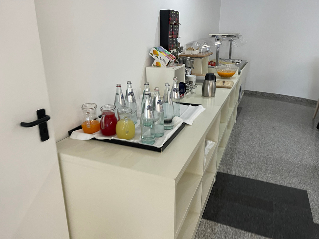 拉丰特戴拉斯托雷酒店主图
