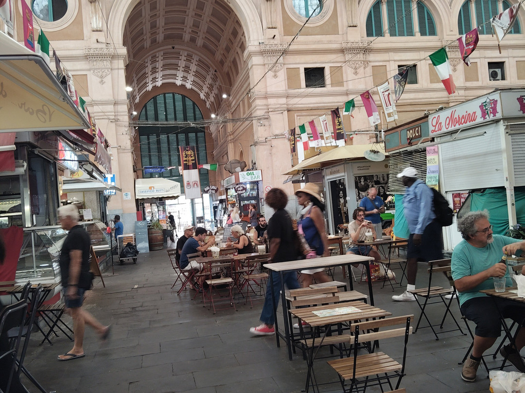 Mercato Delle Vettovaglie-里窝那必去景点
