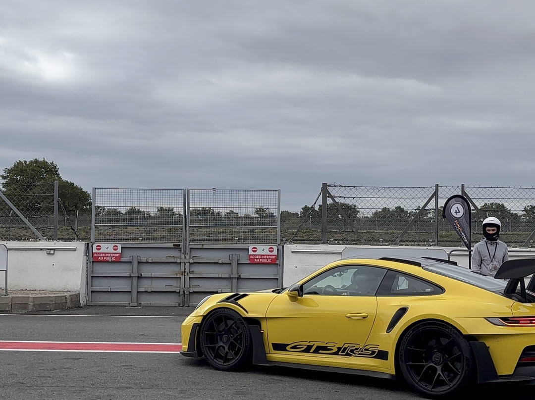 Motorsport Academy - Circuit du Val de Vienne-Le Vigeant必去景点