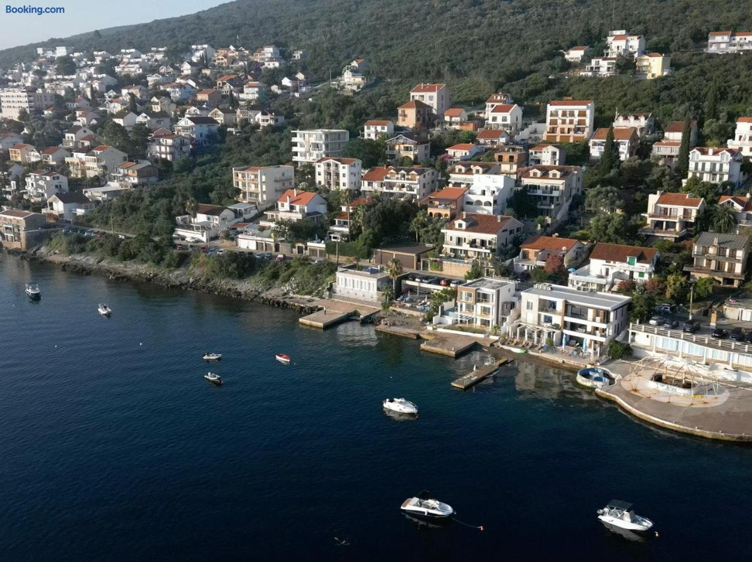Apartments Montevibe