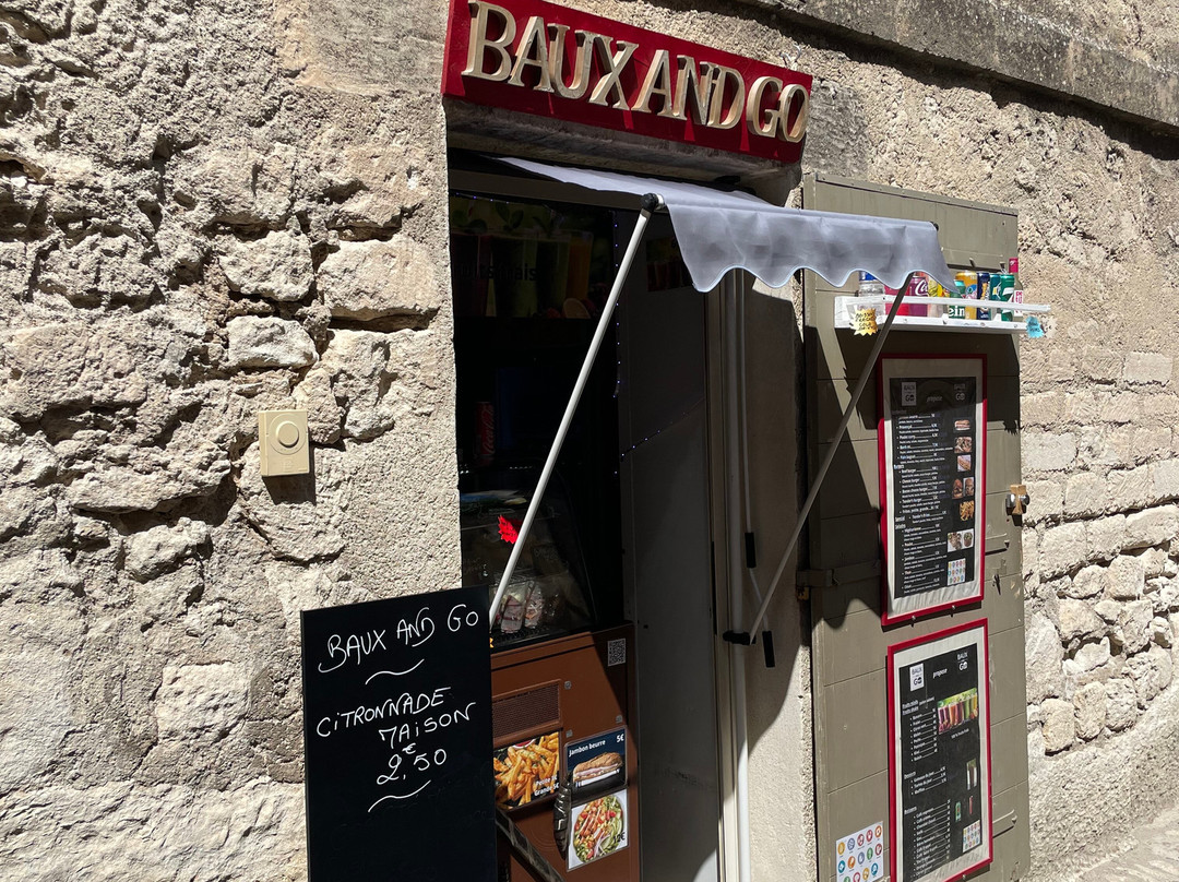 Baux and go