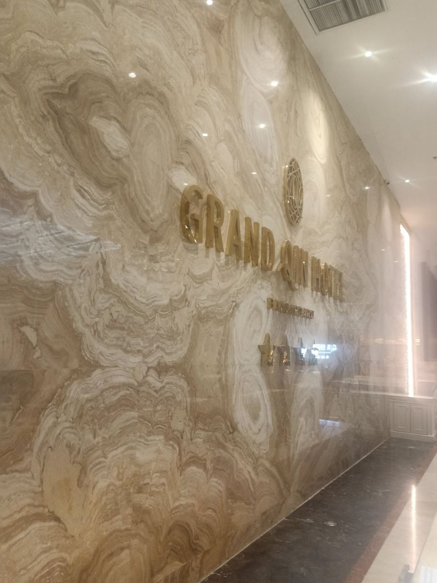 大秦酒店-旅行者