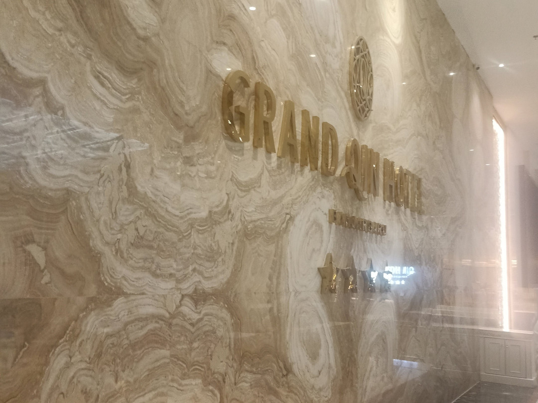 大秦酒店主图