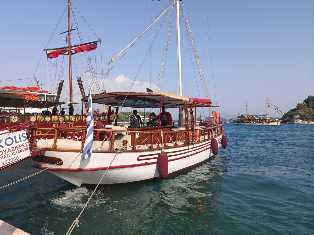 Papanikolis Cruise Boat-Nidri必去景点