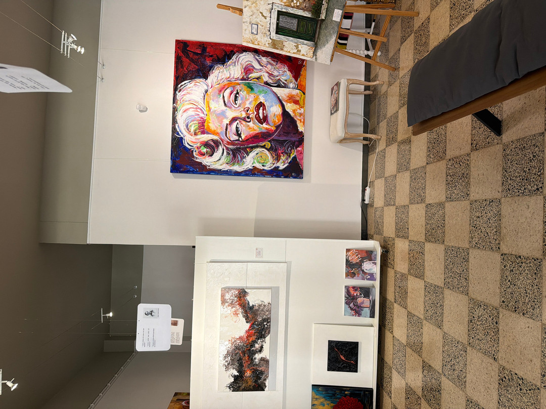 Galeria Raiz D' Arte-法罗必去景点