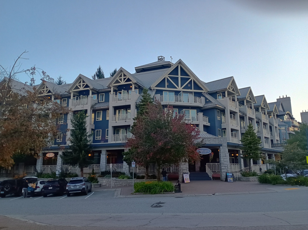 惠斯勒山峰小屋精品酒店主图