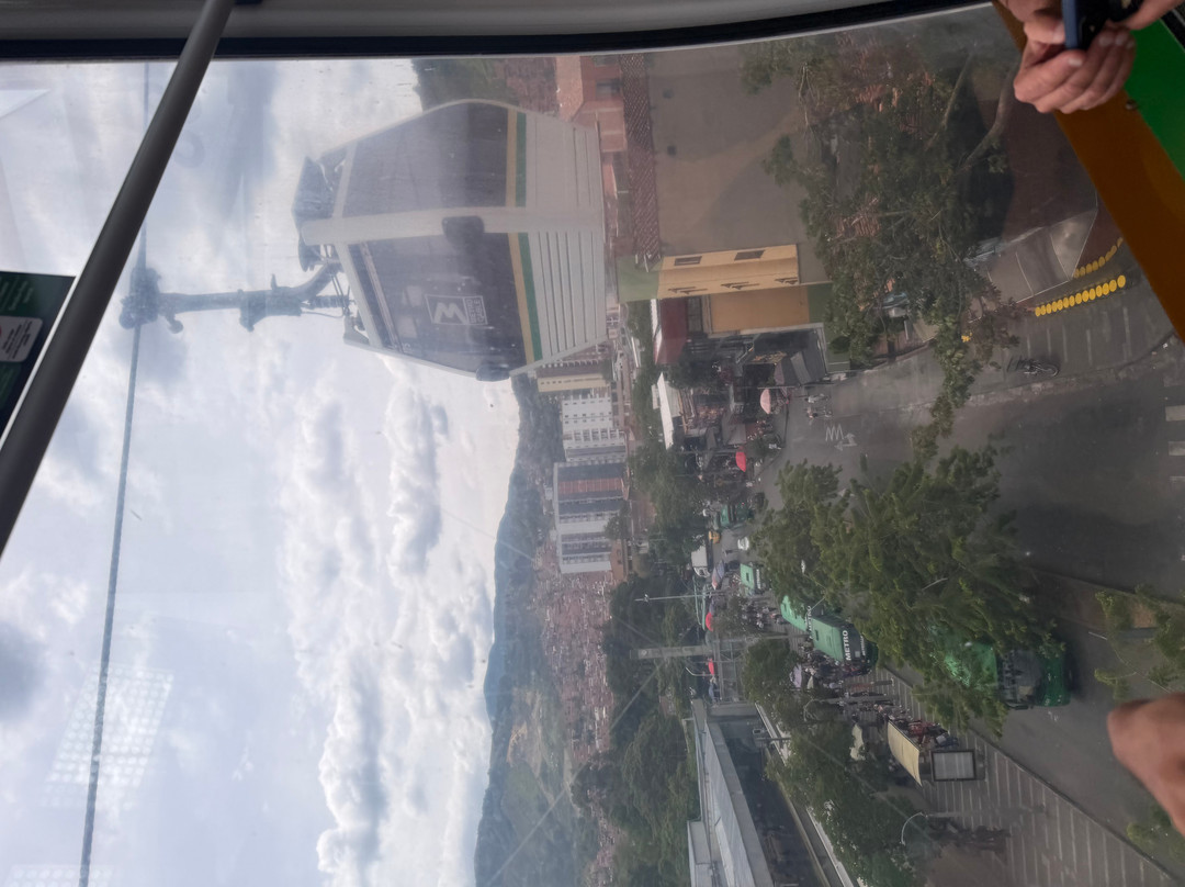 麦德林缆车-麦德林必去景点