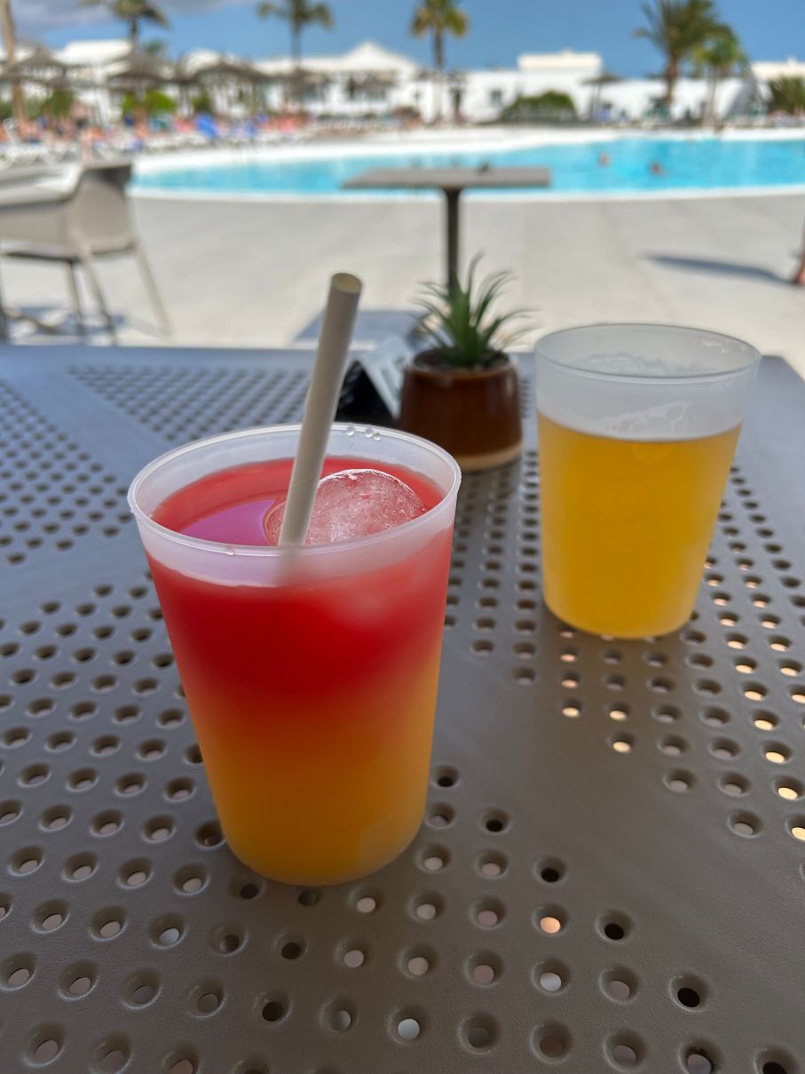 ILUNION科斯塔萨尔兰萨罗特公寓酒店-旅行者