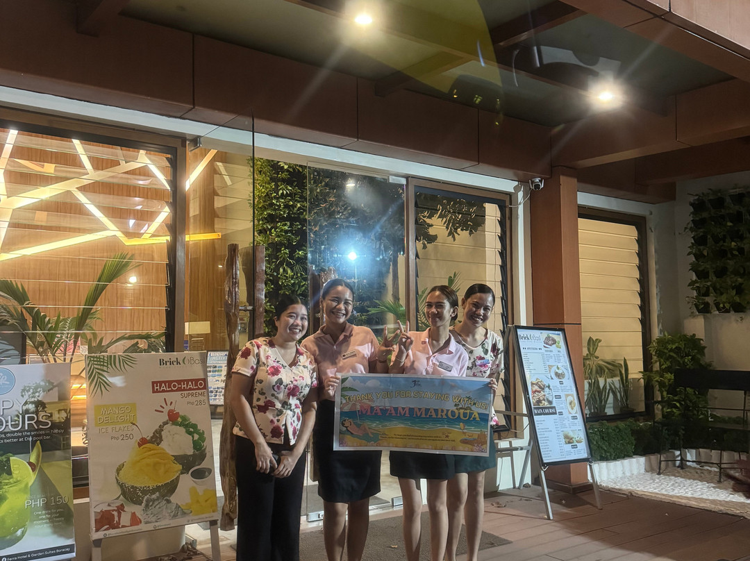 费拉酒店和花园套房主图