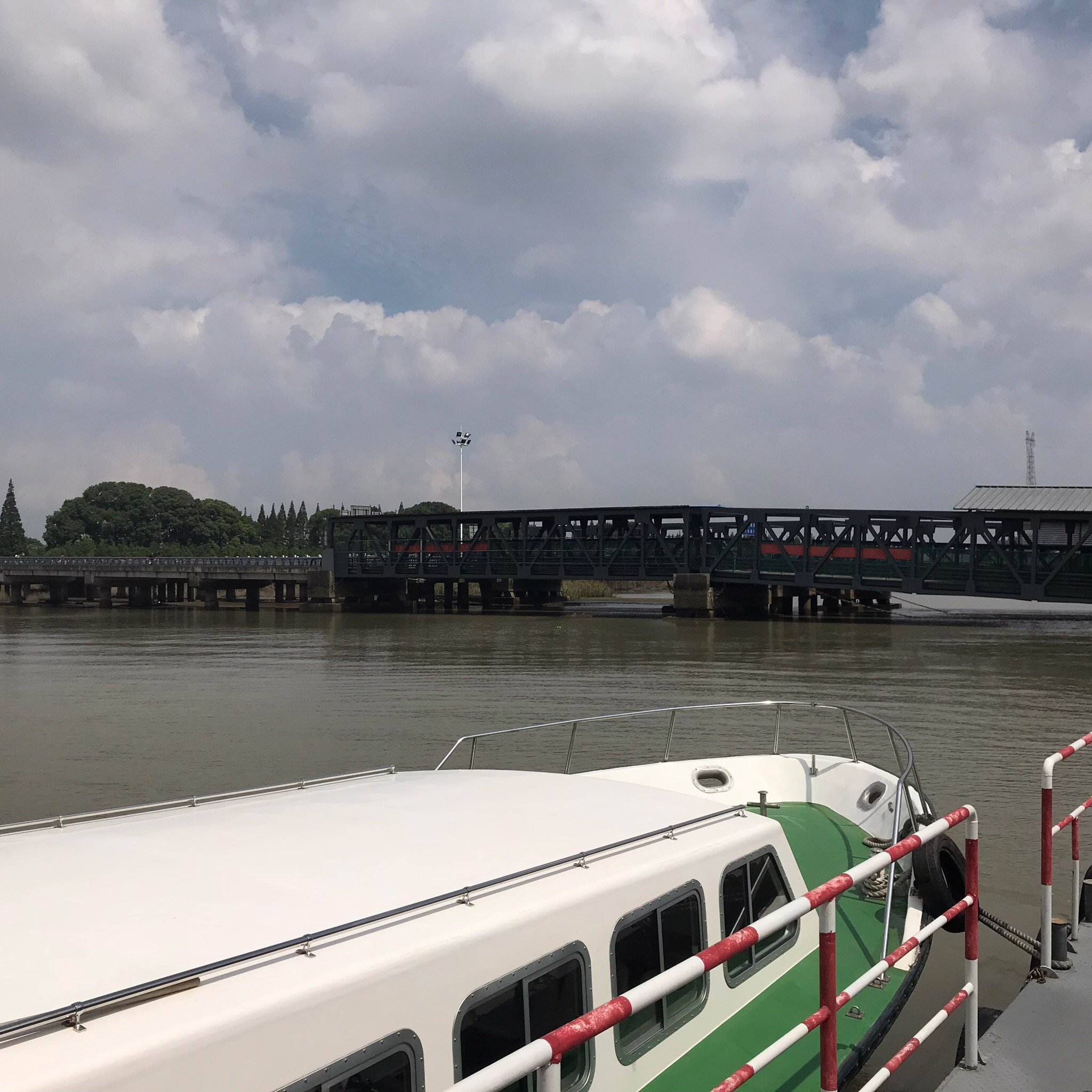 高尔夫酒店-官方