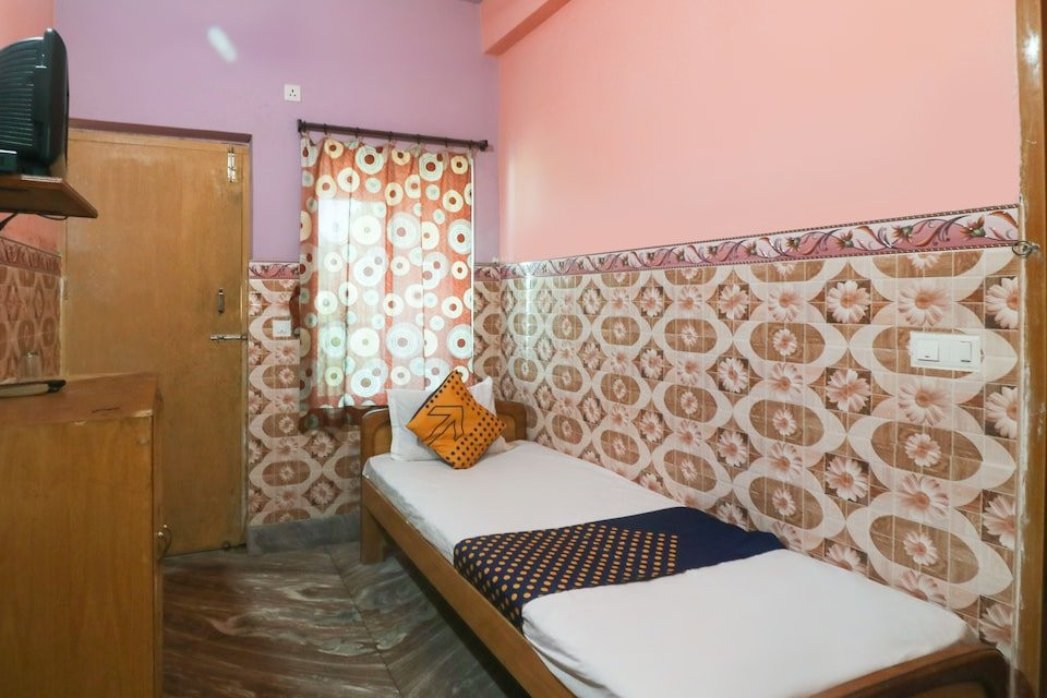 SPOT ON 63643 Rohini Lodge