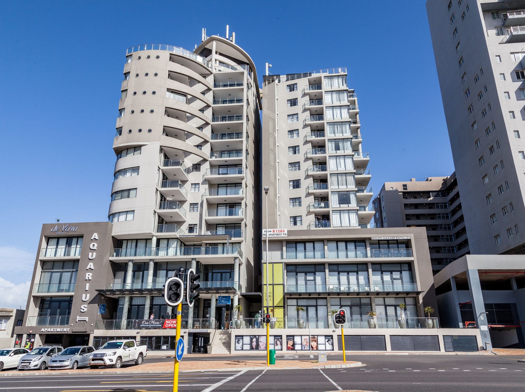 Bloubergstrand酒店住宿-水瓶座豪华套房酒店