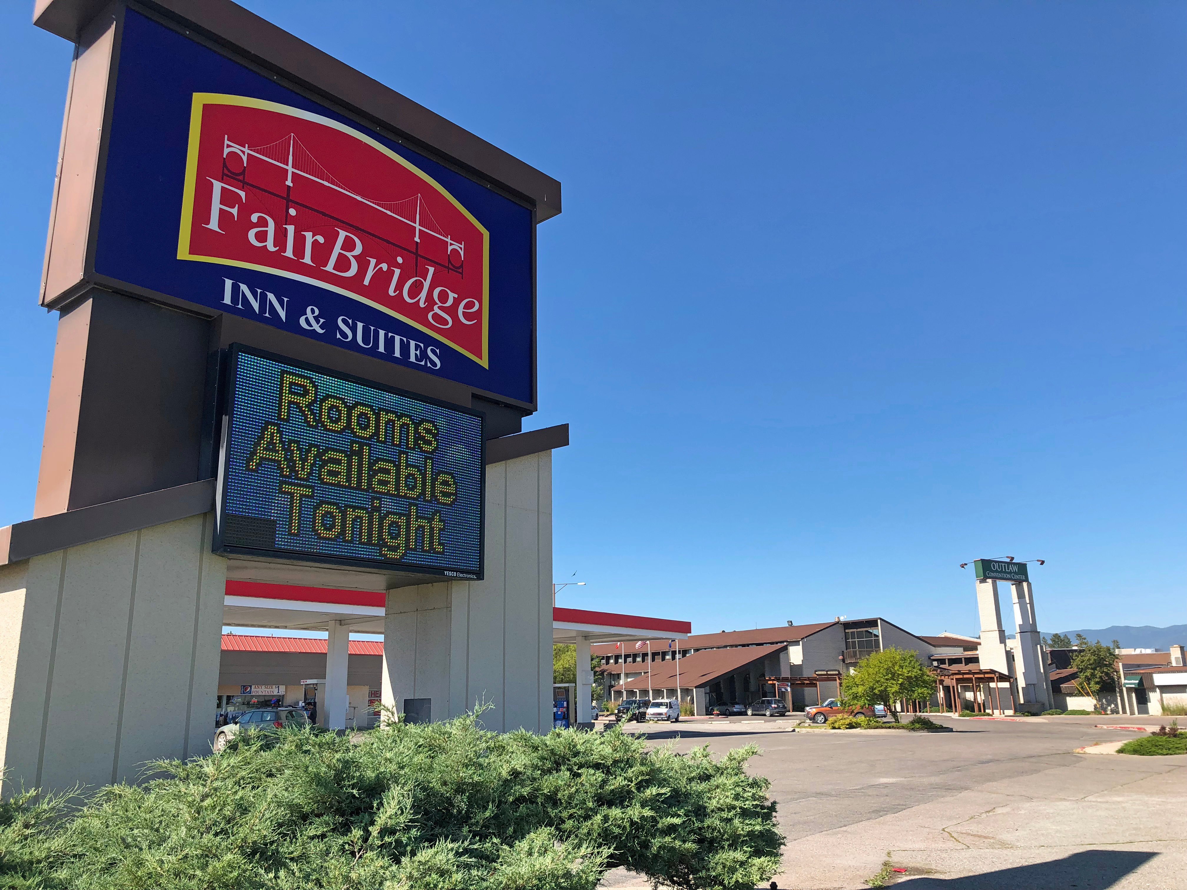 FairBridge Inn & Suites And Outlaw Convention Center-官方