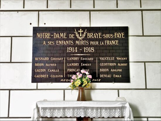 Église Paroissiale Saint-Jean-Baptiste À Braye-Sous-Faye景点图片