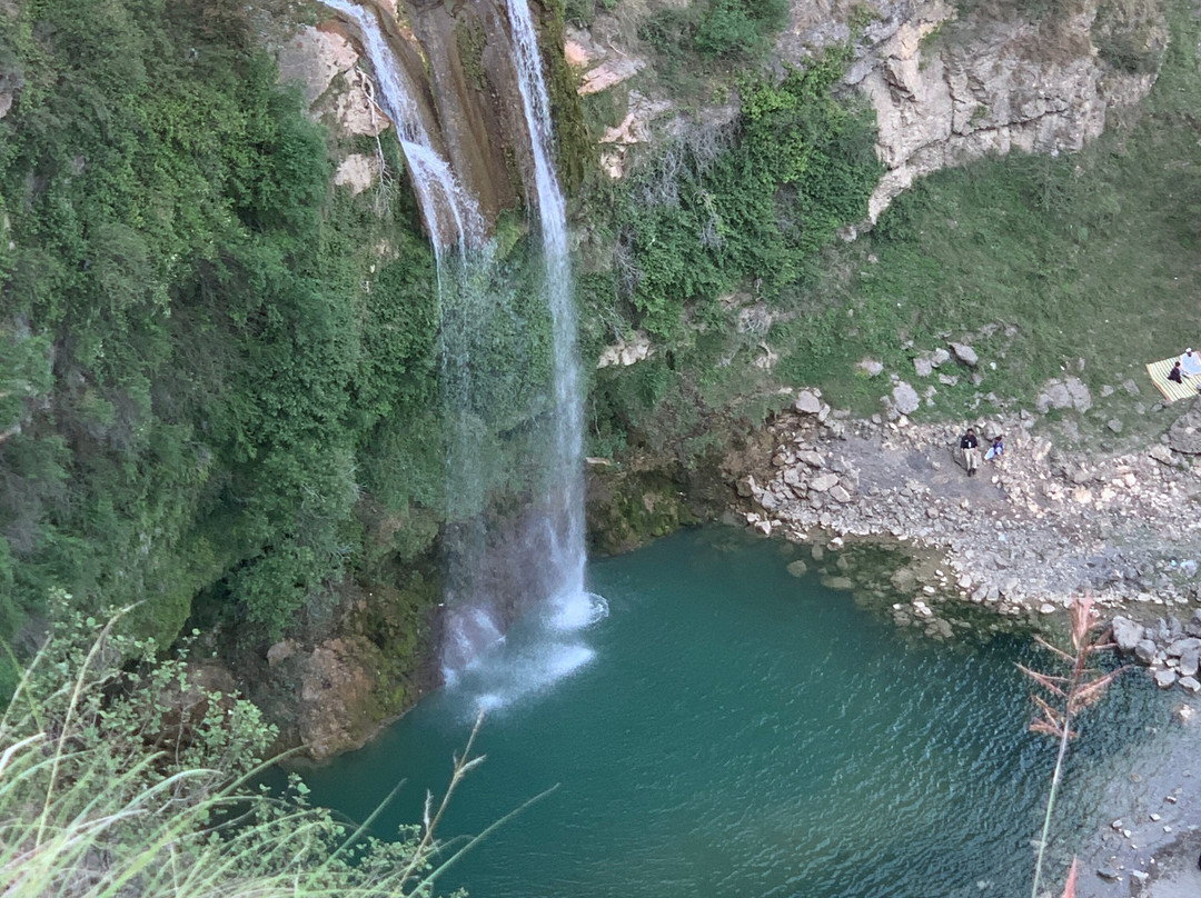 Sajikot Waterfall景点图片