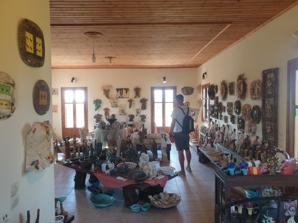 Spinspot Ceramics & Pottery-Argassi必去景点