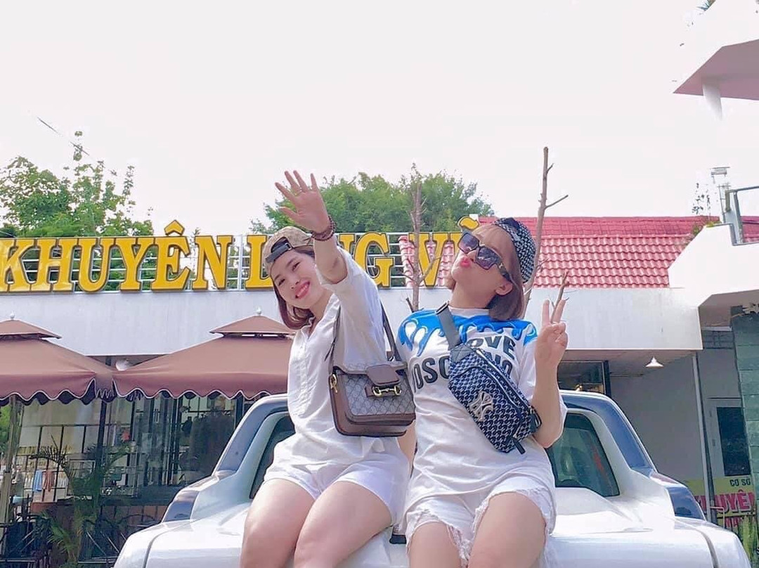 Khách Sạn Long Vũ