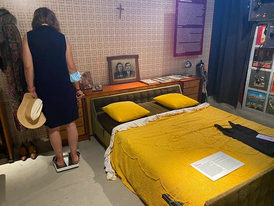 Red History Museum景点图片