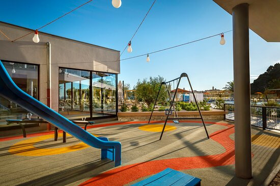 瓦拉马尔帕多瓦酒店主图