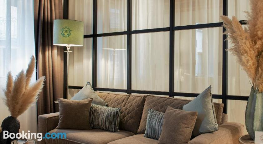 Elegance Room - Aparta & Suite - Automatized Apartment主图