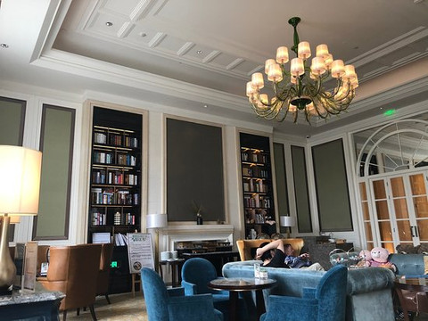 上海虹桥新华联索菲特大酒店主图