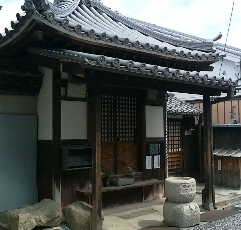 Yakushi-do景点图片