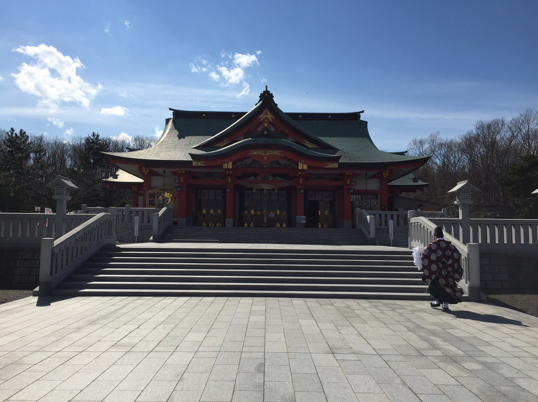 Tarumaesan Shrine景点图片