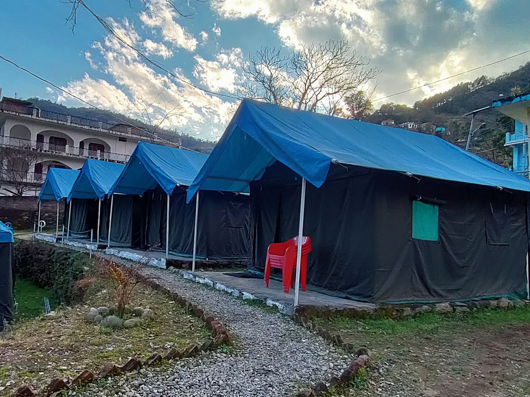 Tripa resort Guptkashi kedarnath road