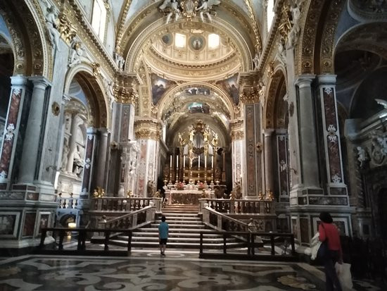 Cattedrale di Santa Maria Assunta-弗罗西诺内必去景点