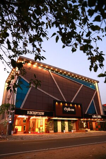 Orfila Inn Airport Hotel