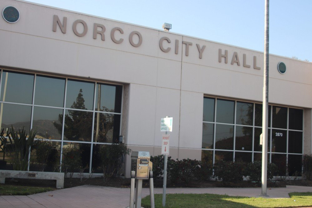 Norco City Hall景点图片