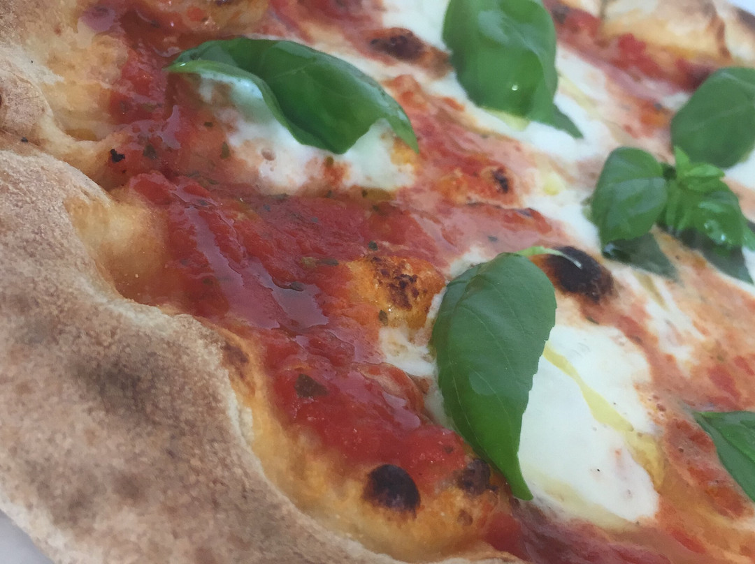 Le Capri & Marty's Crêpes