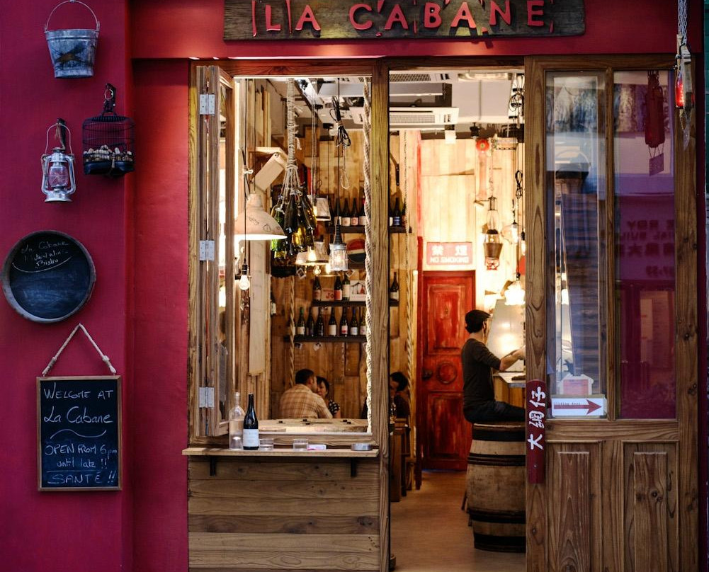 La Cabane Wine Bistro