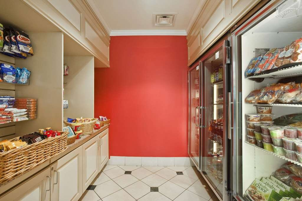 锡拉丘兹希尔顿花园酒店主图