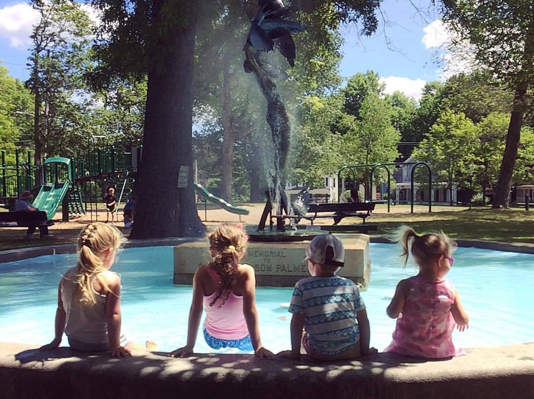 Gardiner Common Fountain-Gardiner必去景点