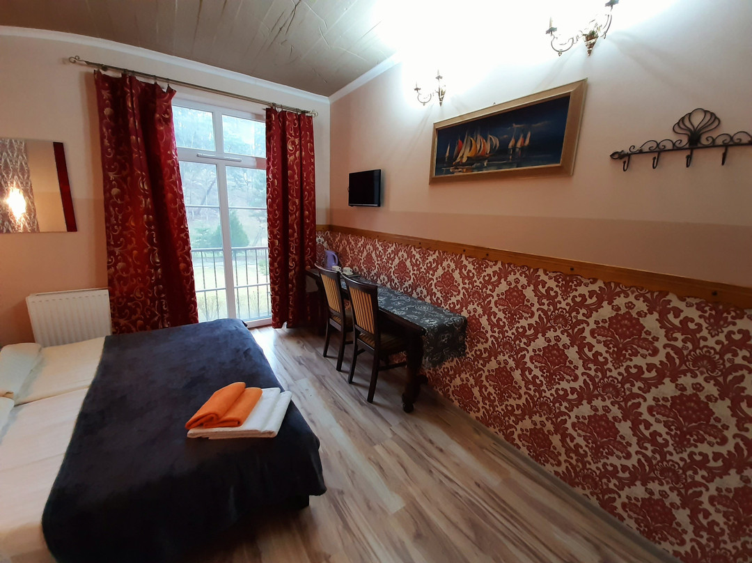 Dworek Bursztynowe Piaski主图