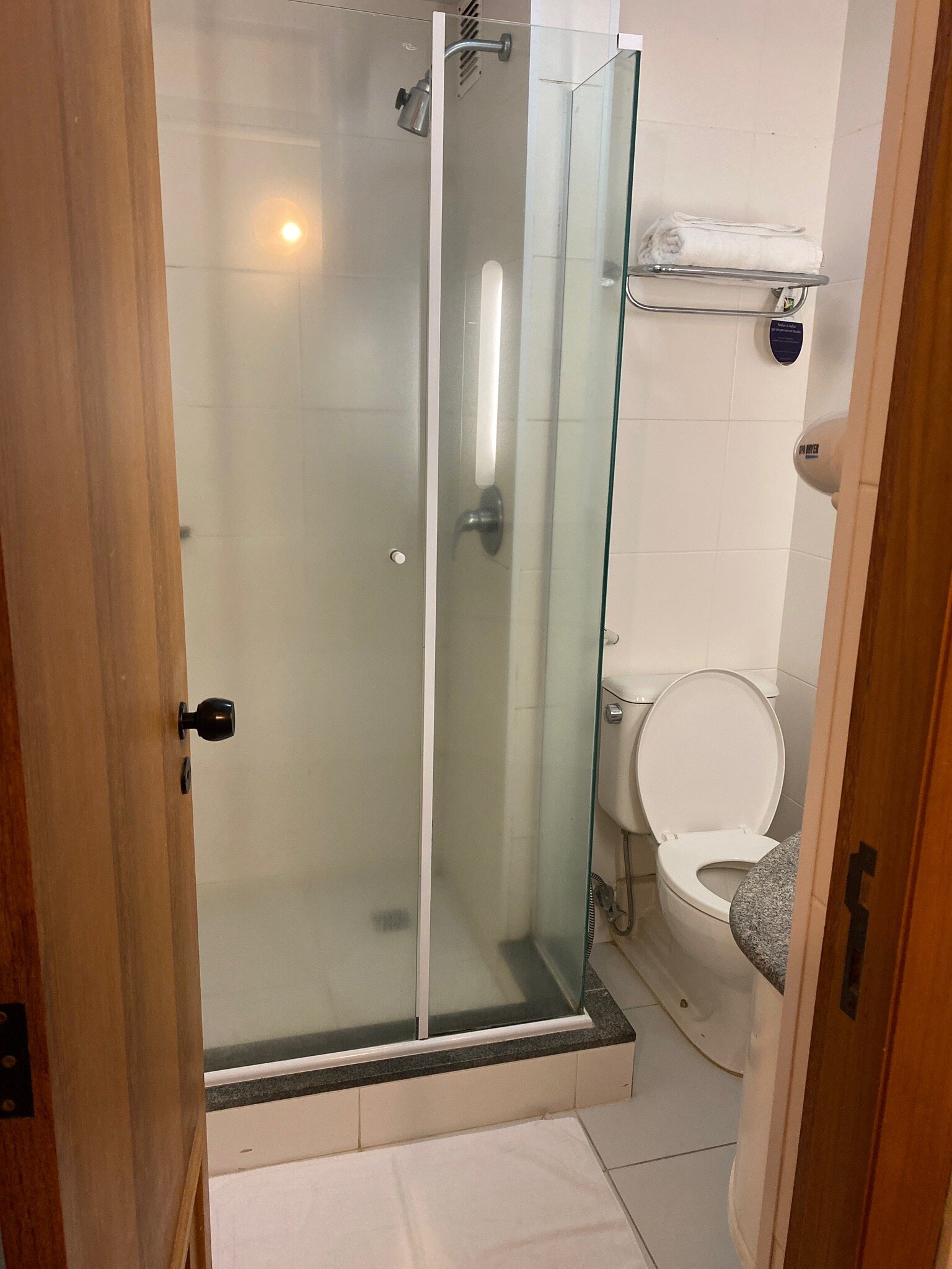 Hotel Le Canard Joinville-官方