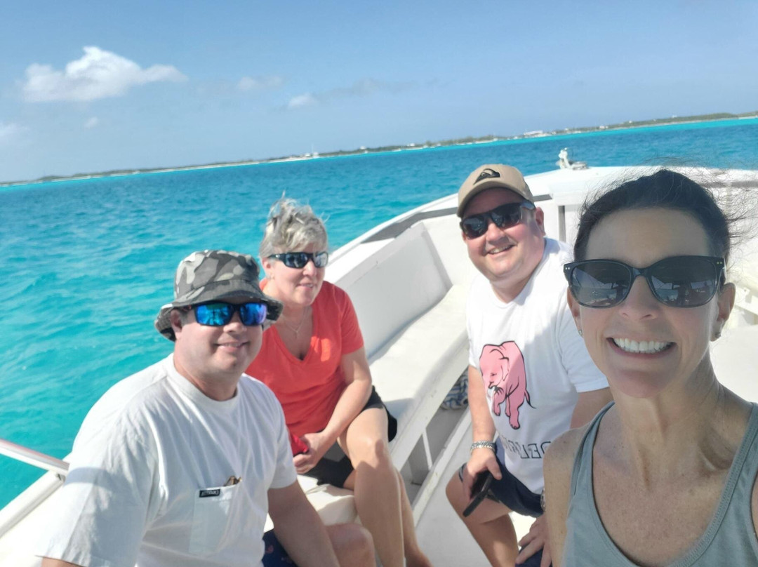 Elvis Water Taxi-George Town必去景点