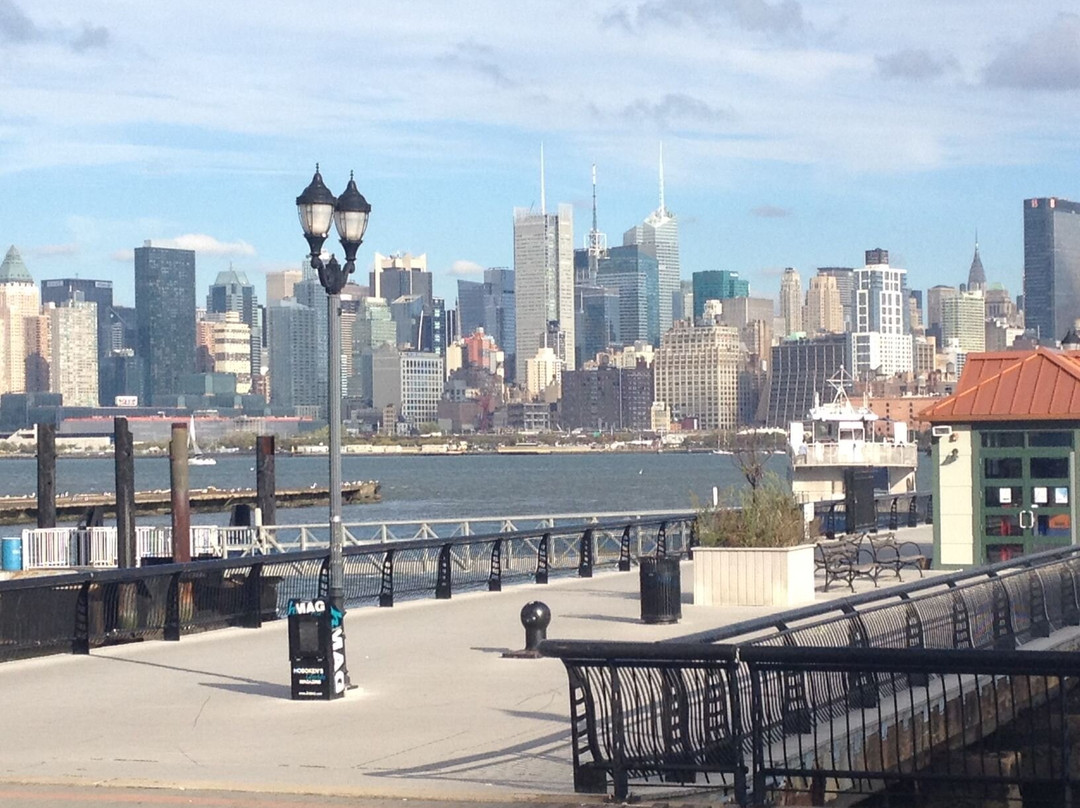 Hoboken Waterfront Walkway景点图片