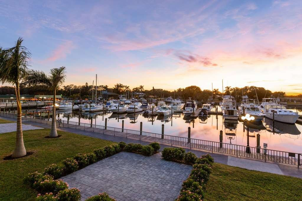 Ramada by Wyndham Sarasota Waterfront主图