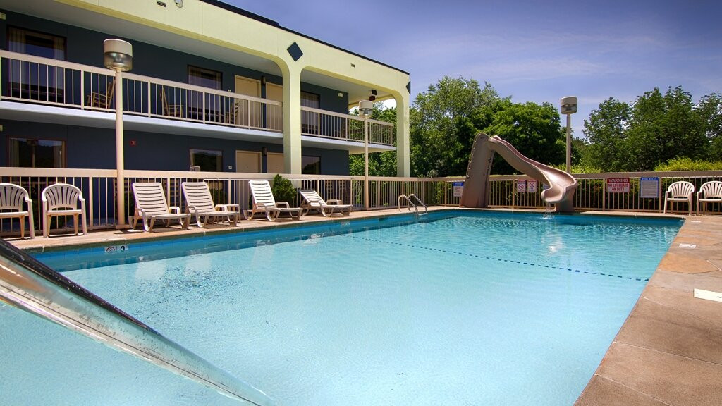 Best Western Cades Cove Inn主图