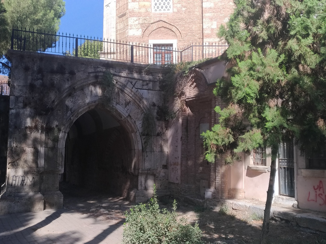 Kocarlı Cihanoglu Kulliyesi景点图片