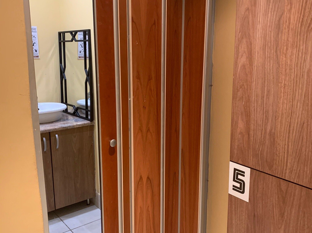 The Royal Marang Hotel主图