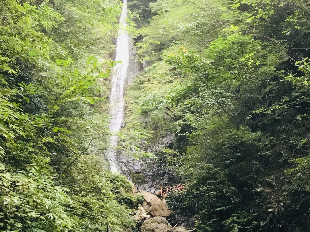 Shasui Falls景点图片