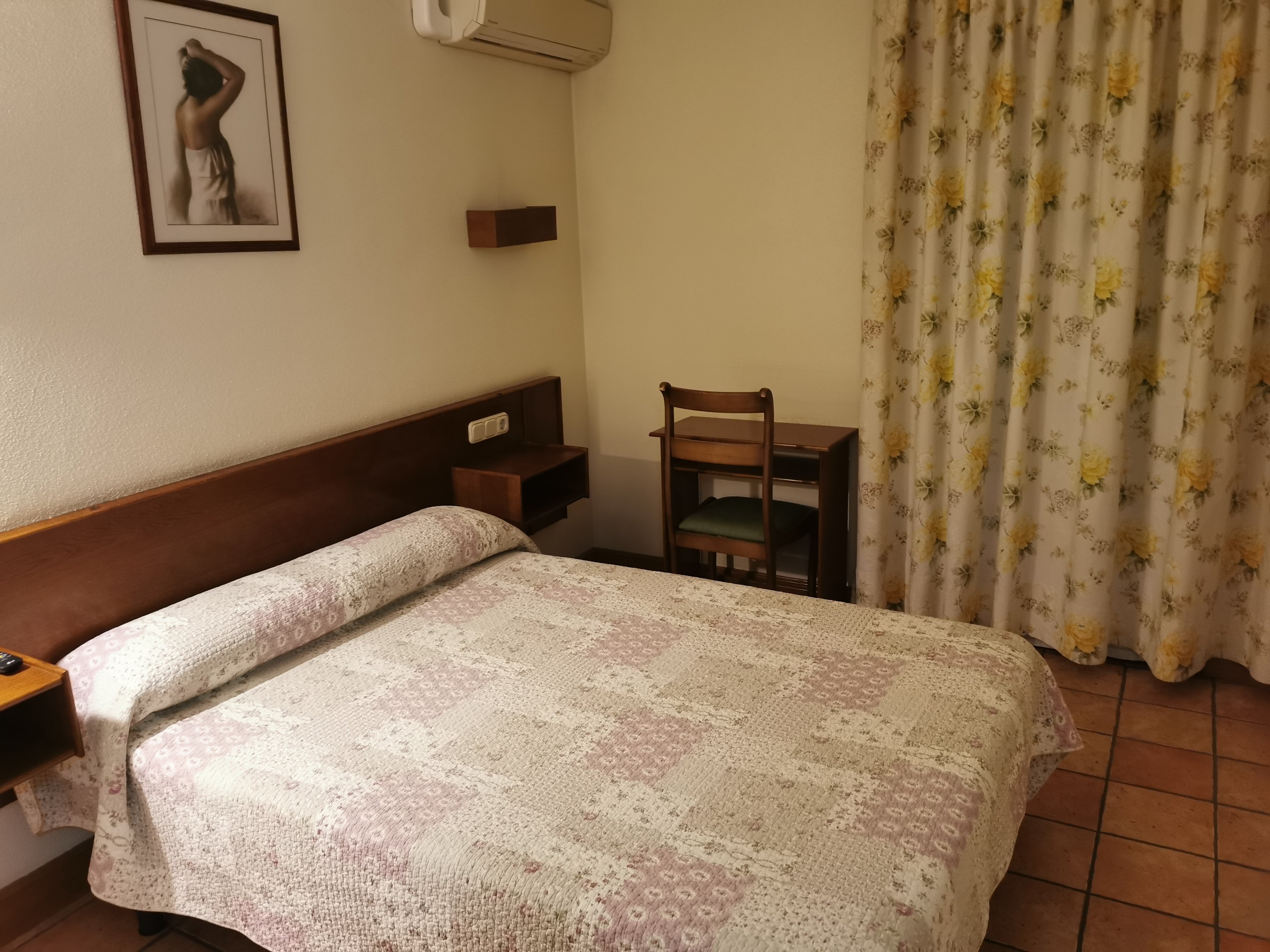 Hostal Lorentxo-官方