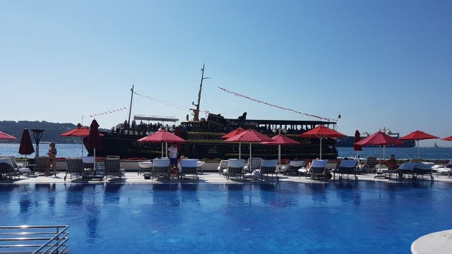 伊斯坦布尔博斯普鲁斯海峡四季酒店-泳池